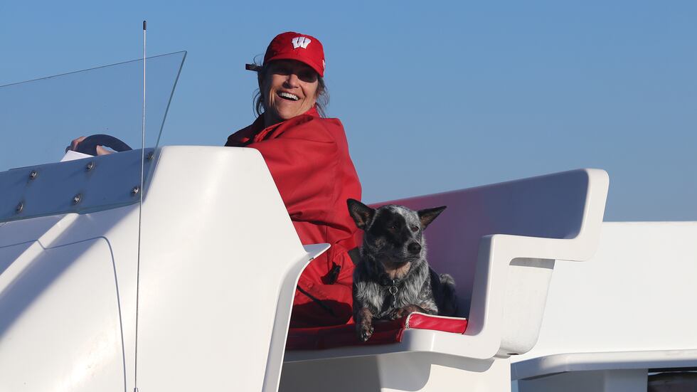 Wisconsin women's rowing coach Bebe Bryans announced she is stepping down from the program...