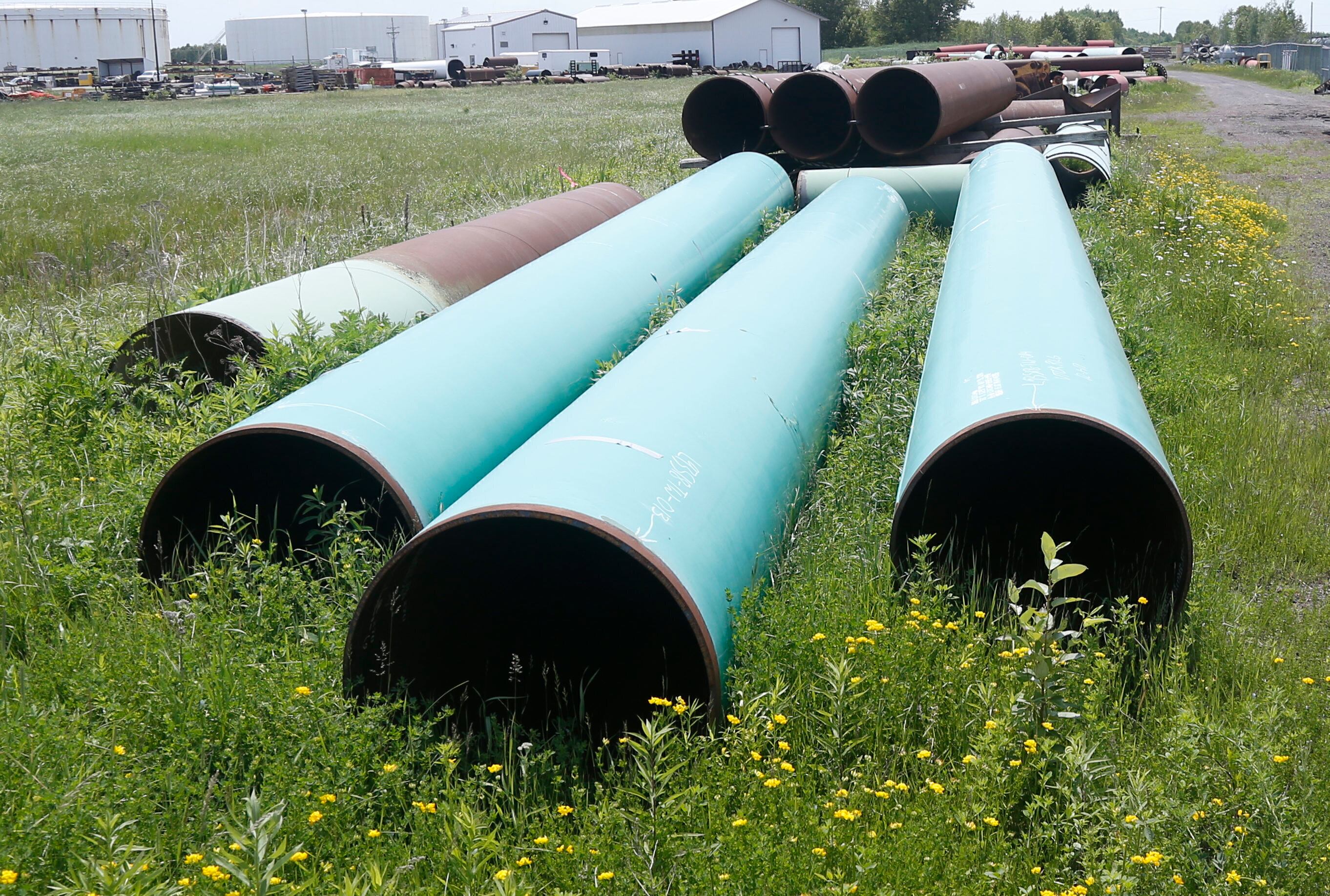 Enbridge appeals to vacate an order that would shut down its pipeline - Vimarsana News