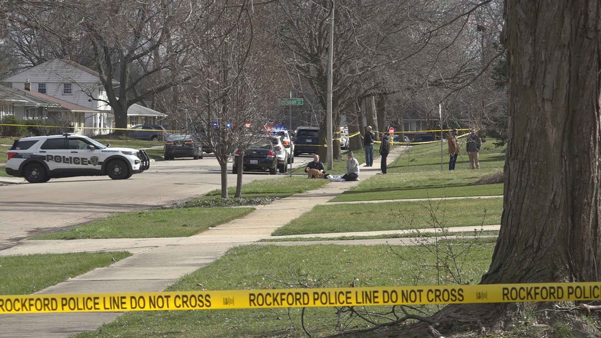Rockford residents remember mail carrier who died in stabbing attack - Vimarsana News