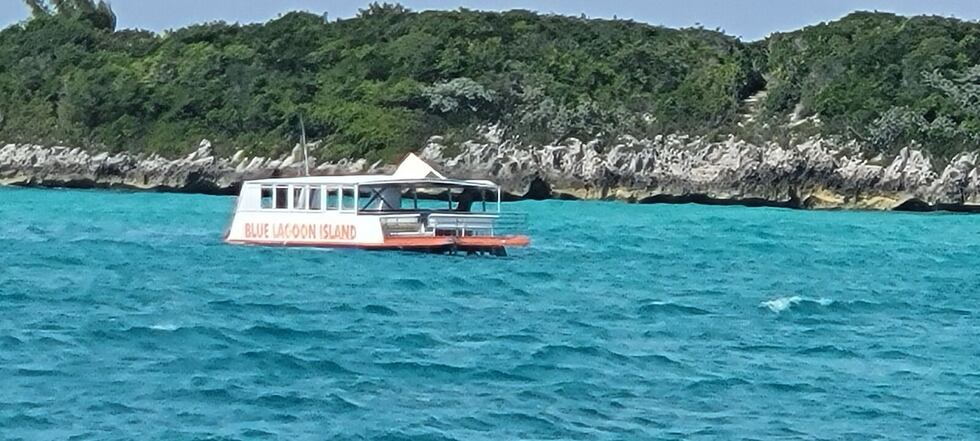 Platteville woman's ferry sinks while vacationing in the Bahamas