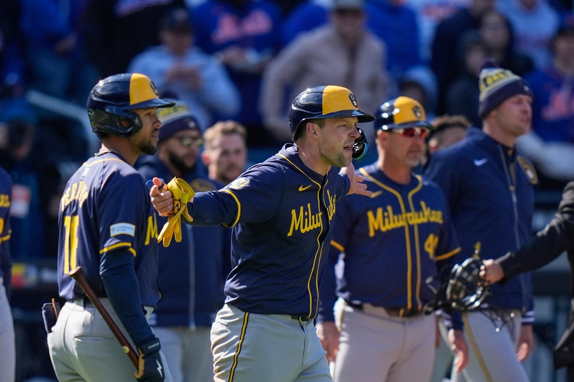 Chourio, Rea lead Brewers to sweep of Mets, who are 0-3 for the first time since 2014 - Vimarsana News